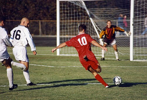 Berkas:Football in Bloomington, Indiana, 1996.jpg